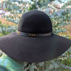 Black Felt Hat from Express O/S